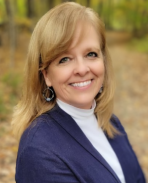 Photo of Amy Houston, AHWD, PSA, SRS